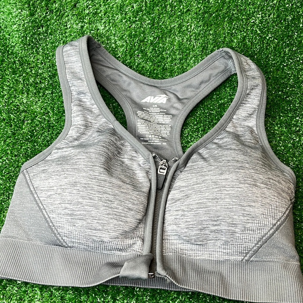 Avia Sports Bra SIZE LARGE FRONT ZIP